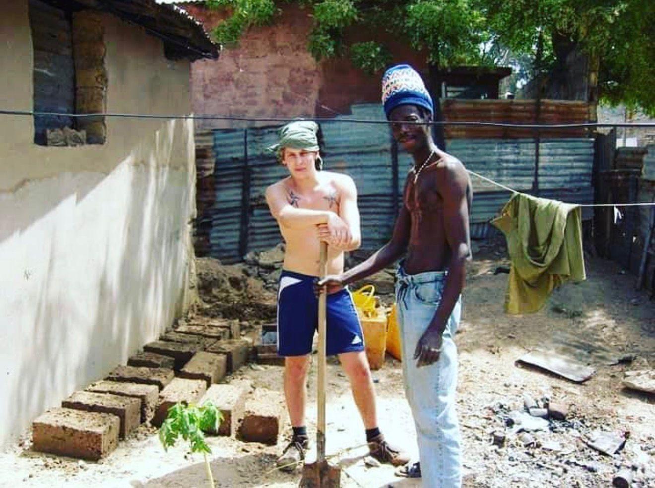Nick tijdens vrijwilligerswerk in Gambia